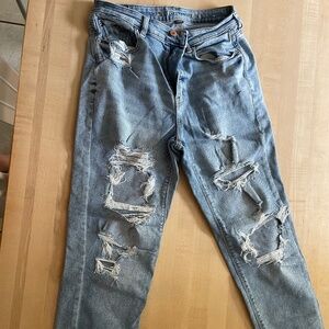 American Eagle Regular Stretch Mom Jean